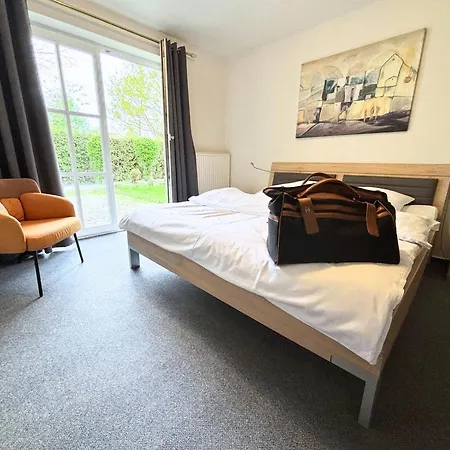 Ruth Sonnenhut Apartamento *